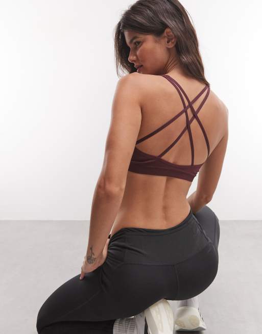 adidas Training Workout Essentials Sport-BH mit leichter Stützkraft und Raffung in Burgunderrot, 2 von 4