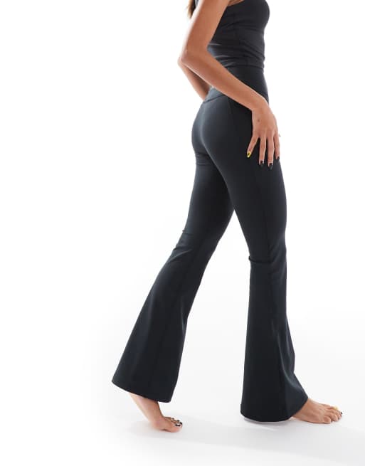 adidas Training - Yoga All Me - Flare-broek in zwart, 4 van 5