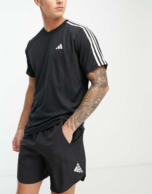 adidas – Träning – Essential – Svart t-shirt med 3 ränder