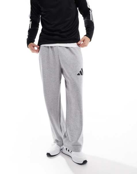 adidas – Träning – Essentials – Grå byxor med vida ben och 3-randig logga - view 1