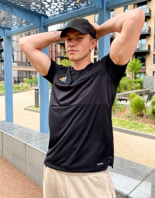 adidas - Voetbal - Tiro - T-shirt met regenboogkleurige strepen in zwart