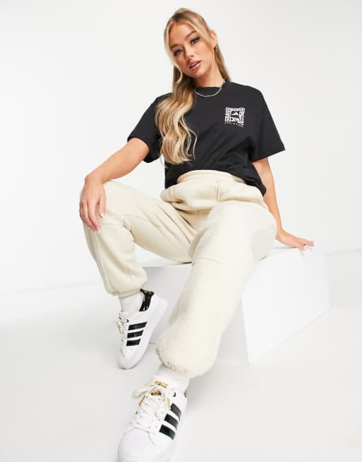 adidas x Karlie Kloss - T-shirt nera a maniche corte, 4 di 4