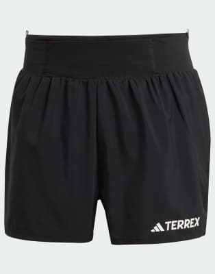 adidas - Xperior - Shorts in Schwarz