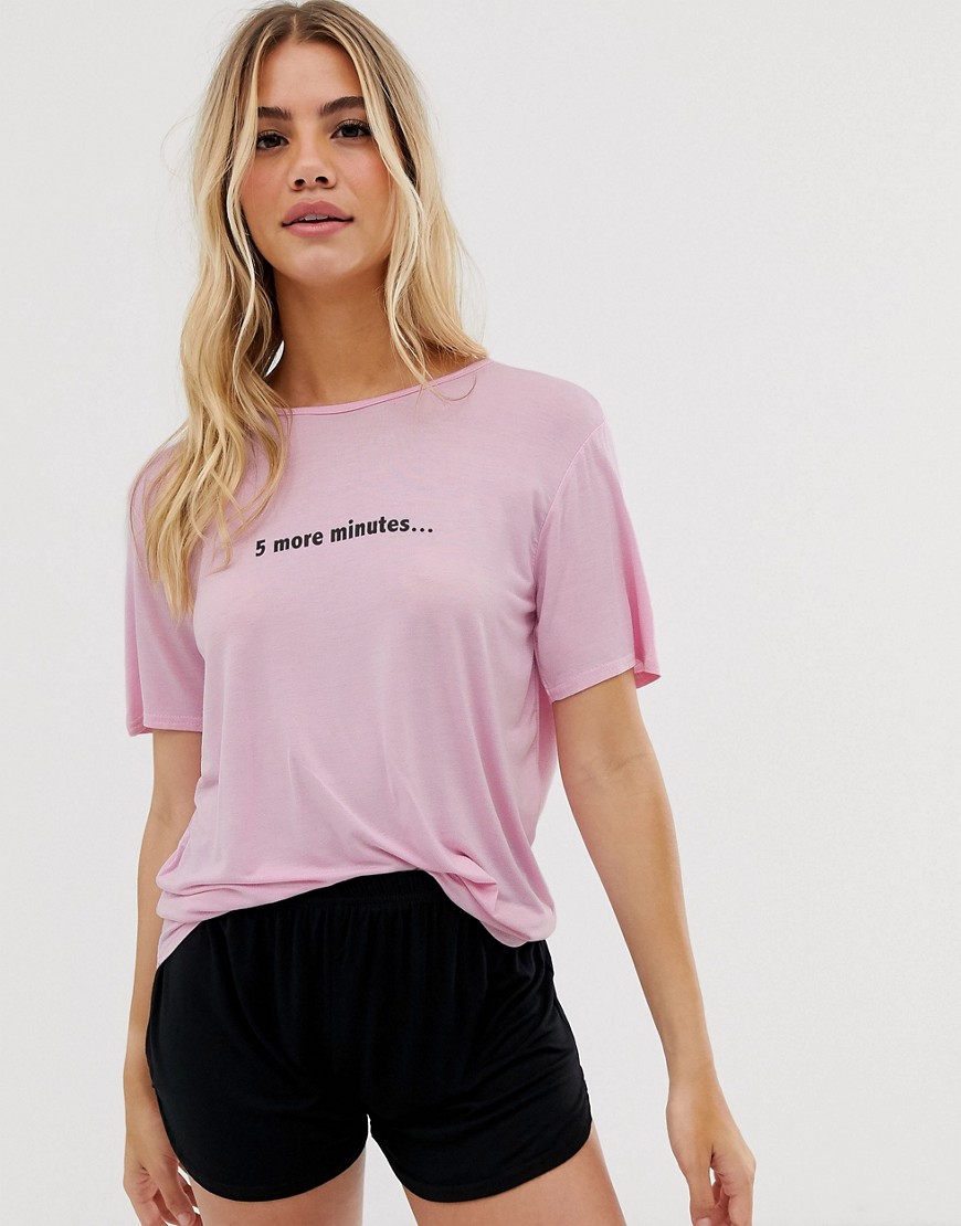 Adolescent Clothing - Pigiama T-shirt e pantaloncini con scritta 5 more mins-Rosa