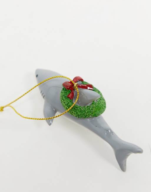 Adorno tiburón con de Typo |