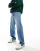 Thumbnail 1 van 5