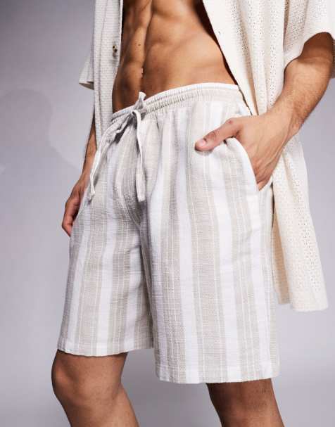 ADPT - Gestreepte short met textuur in crème - view 1