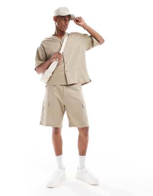  ADPT linen mix cargo short in beige