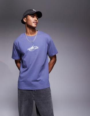 ADPT – Mörkblå t-shirt i oversize med tryck baktill - view 1
