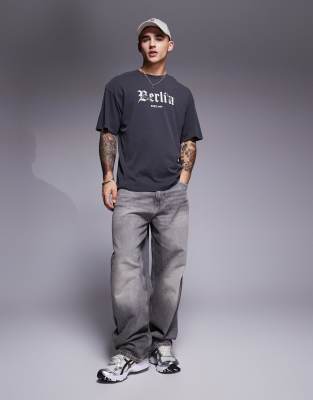 Adpt Oversized Berlin Print T-shirt In Gray