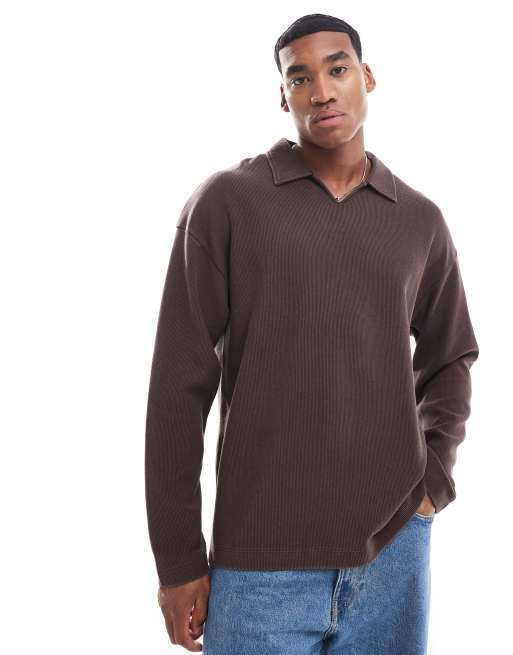ADPT - Oversized geribbelde polo van zware stof met lange mouwen in chocoladebruin 