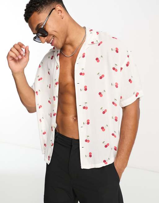 ADPT - Oversized overhemd met reverskraag, korte mouwen en kersenprint in wit