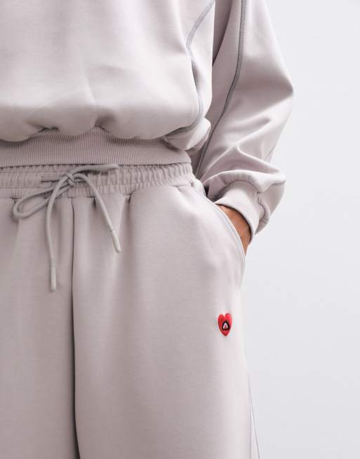 Aelfric Eden cloud collection hoodie and jogger set in grey, 4 of 5