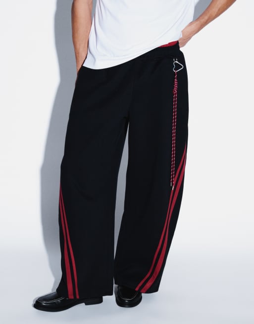 Aelfric Eden world stage baggy barrel joggers with red panelling in black, 4 of 5