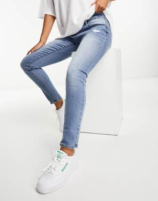 Aeropostale - Eng geschnittene Jeans in Blau mit hohem Bund