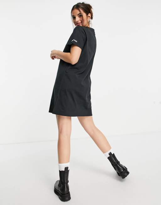 Black t store shirt swing dress