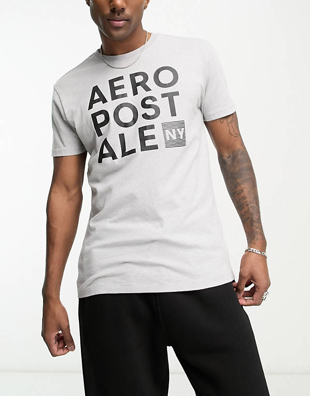 Aeropostale - t-shirt in grey