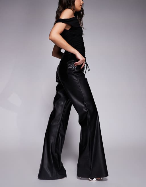 AFRM - Flare-broek met leerlook en veters in zwart, 2 van 5