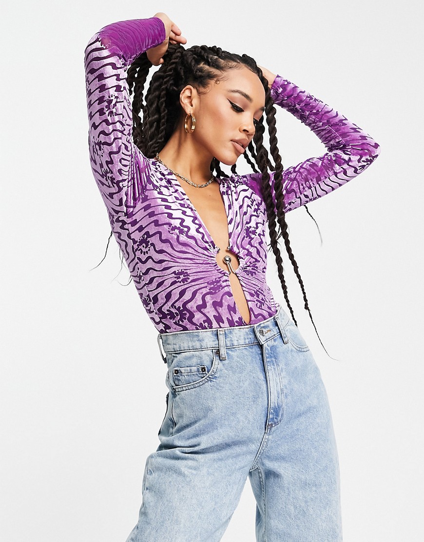 Afrm Jacky Long Sleeve Plunge Graphic Bodysuit In Purple