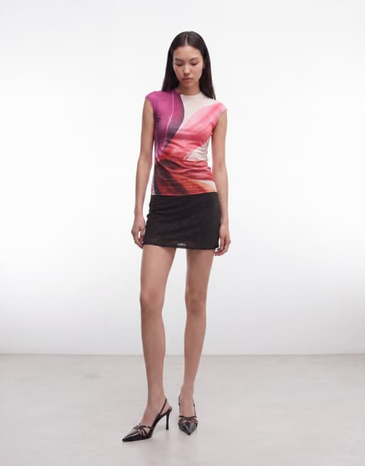AFRM – Nina – Rosa, blommig T-shirt i mesh med holkärmar och rund halsringning, 2 av 4