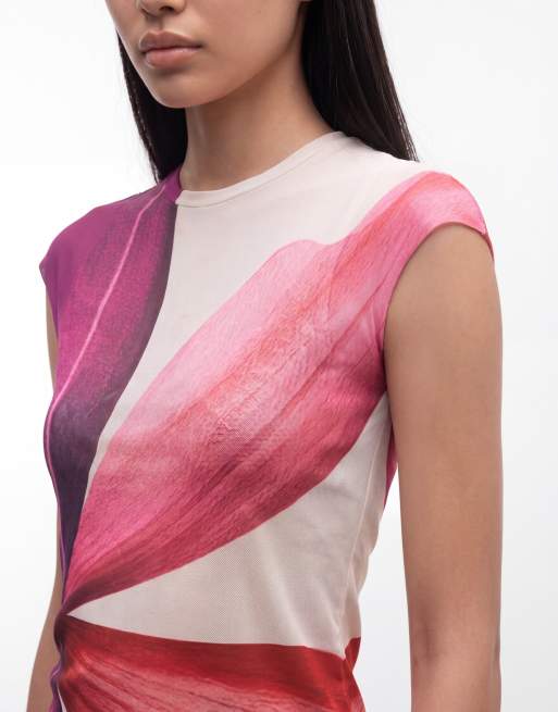 AFRM – Nina – Rosa, blommig T-shirt i mesh med holkärmar och rund halsringning, 3 av 4