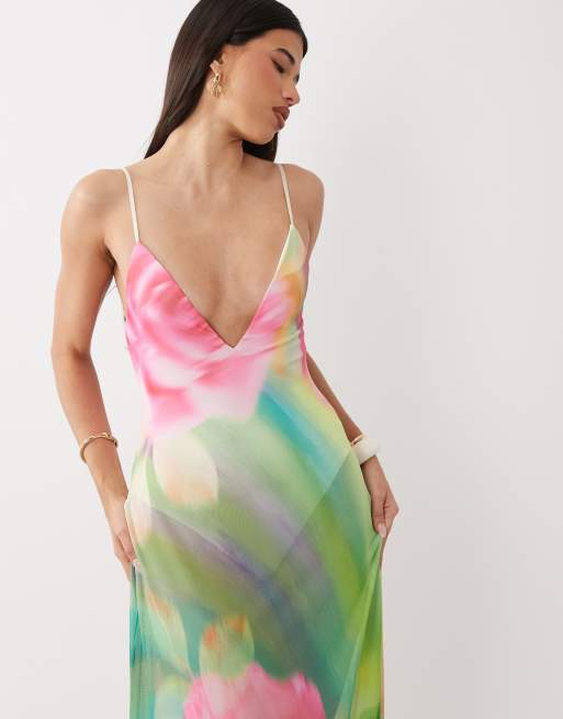 AFRM - Rivka - Grøn bodystocking-maxikjole i mesh med dyb udskæring og grønt blomstermønster, 4 af 4