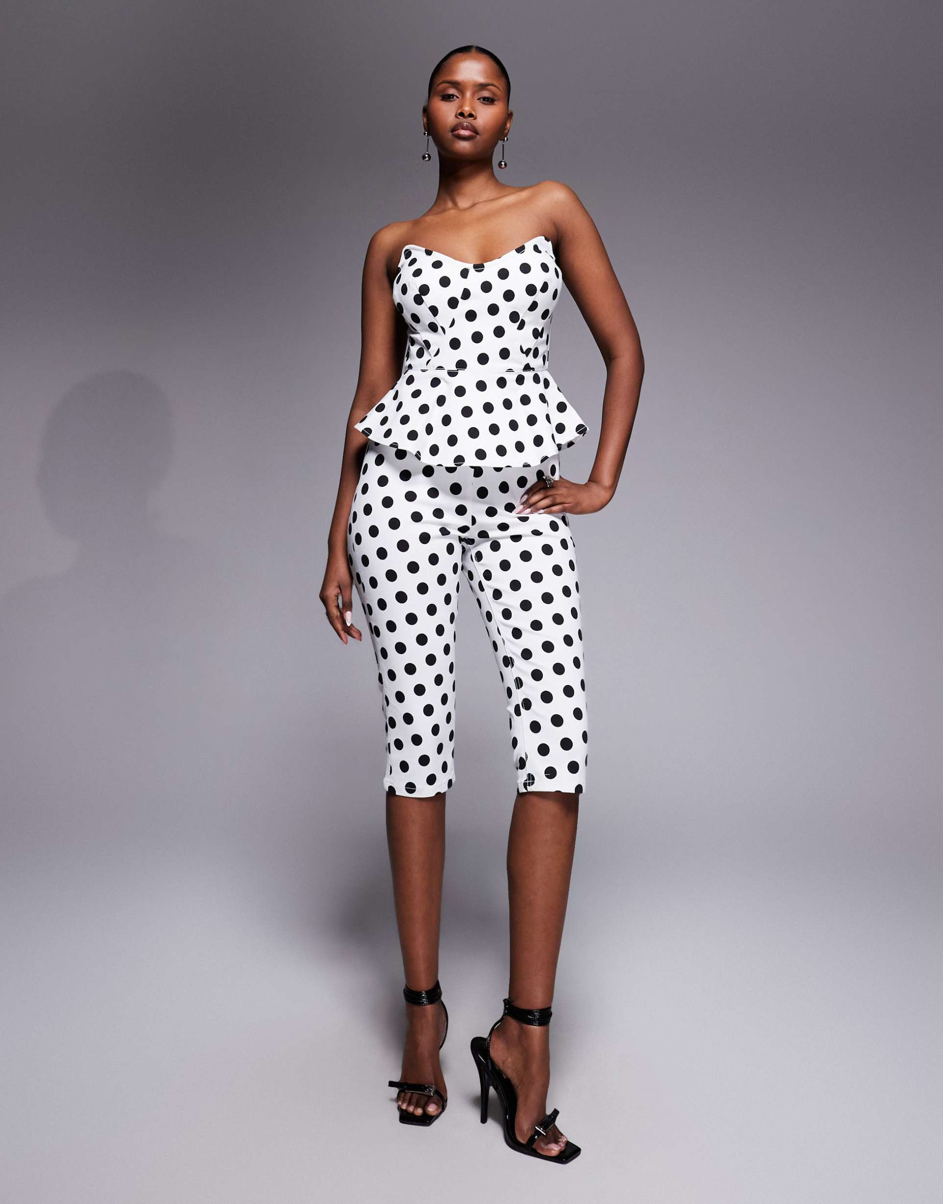 afrm ronnie high waisted tailored capri pants in white polka dots - part of a set