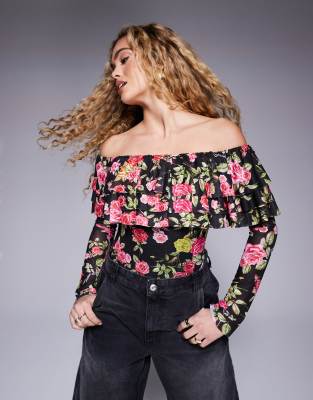 Saylor long sleeve off the shoulder ruffle bodysuit in rose print-Multi