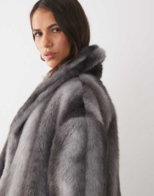 AFRM Stephanie faux-fur Barrel-Crop-Jacke mit grauem Streifenmuster, 2 von 4