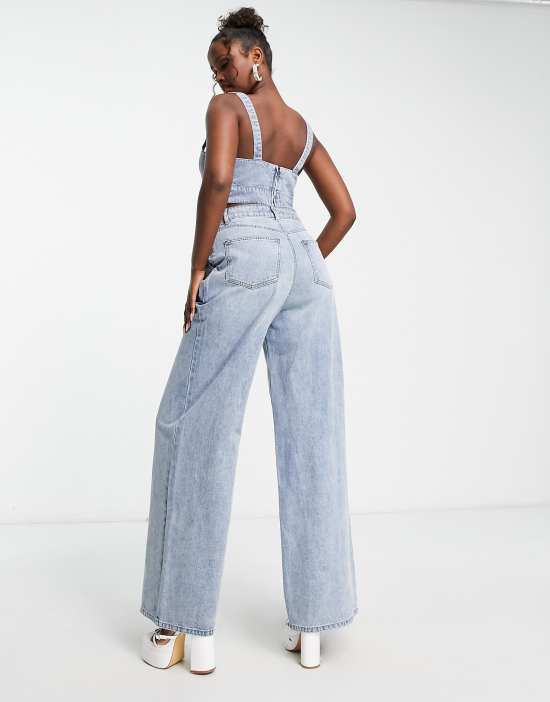 https://images.asos-media.com/products/afrm-turner-wide-leg-pleated-jeans-in-mid-wash-blue-part-of-a-set/204060620-4?$n_550w$&wid=550&fit=constrain