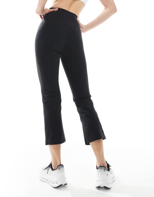 Agon Capri leggings in black, 3 of 5