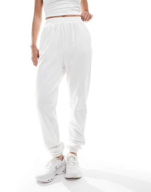 Agon Classic joggers in white loopback, 2 of 5