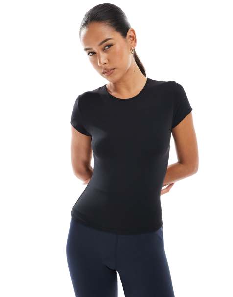 Agon Classic t-shirt in black - view 1