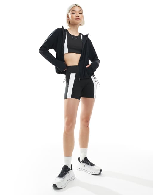 Agon Classic wind breaker in black, 2 of 4
