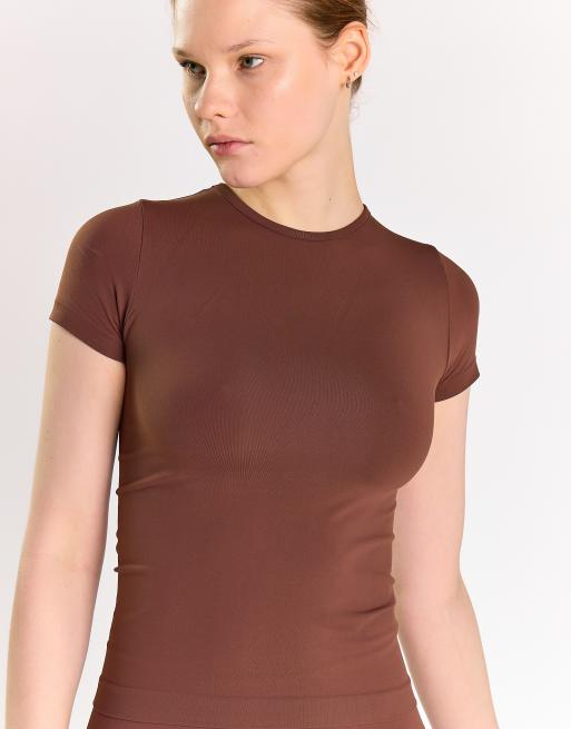 Agon Crew neck short sleeve top in coffee, 4 of 4
