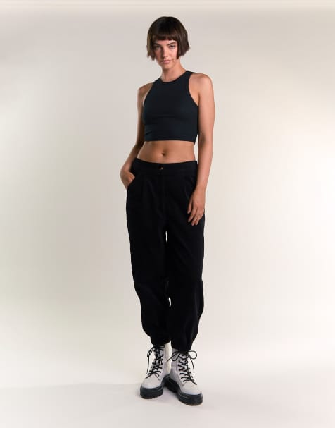 Agon Cuffed ankle cargo trousers in black - view 1