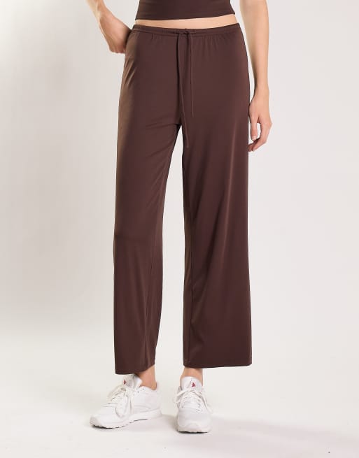 Agon Drawstring wide leg pants in brown, 3 of 4