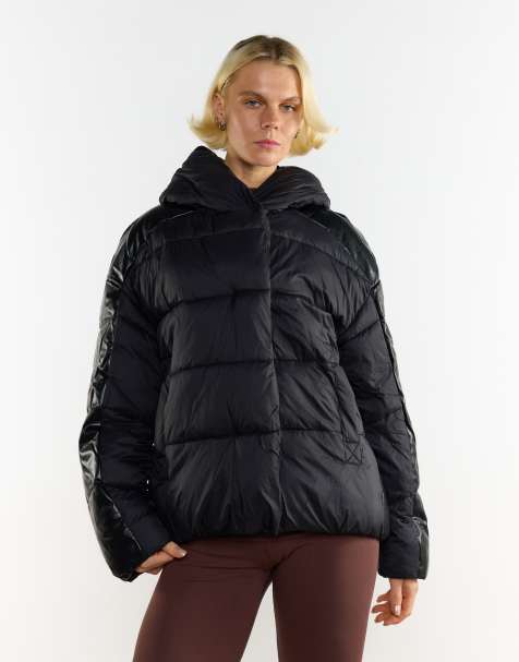 Agon Hooded puffer jacket in black - view 1