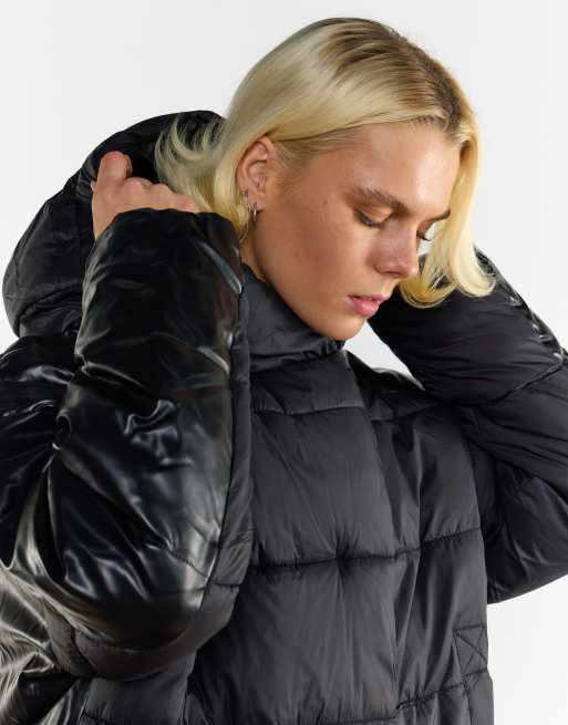 Agon Hooded puffer jacket in black, 3 of 4