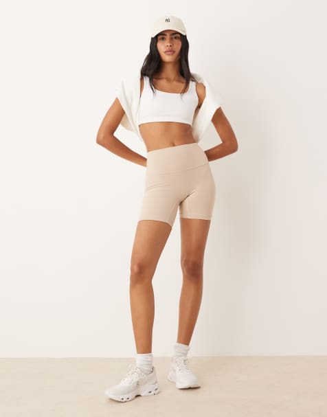 Agon Running shorts in sand - view 1
