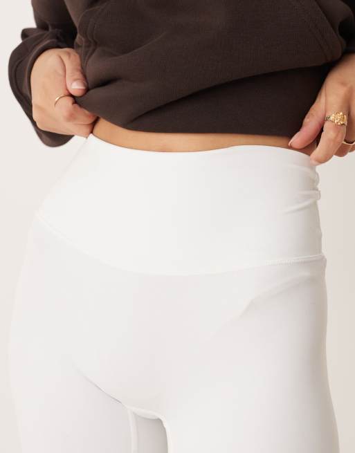 Agon Running shorts in white, 3 of 5