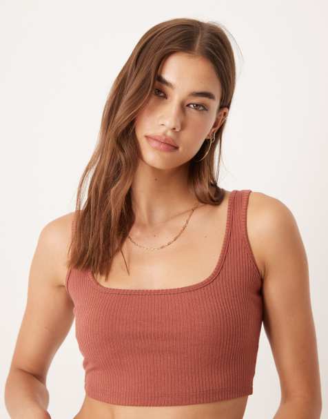 Agon Scoop neck  crop top in rose rust rib - view 1