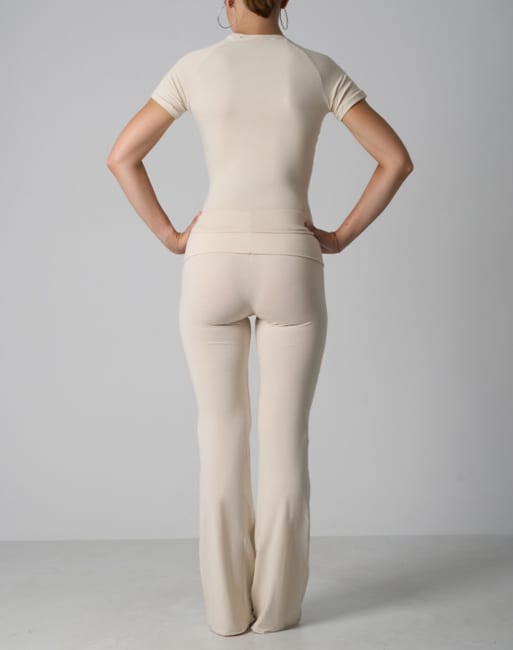 Agon Short sleeve top & flare legging lounge set in cream, 3 of 3