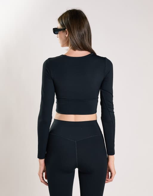 Agon Square neck long sleeve crop top in black, 2 of 4