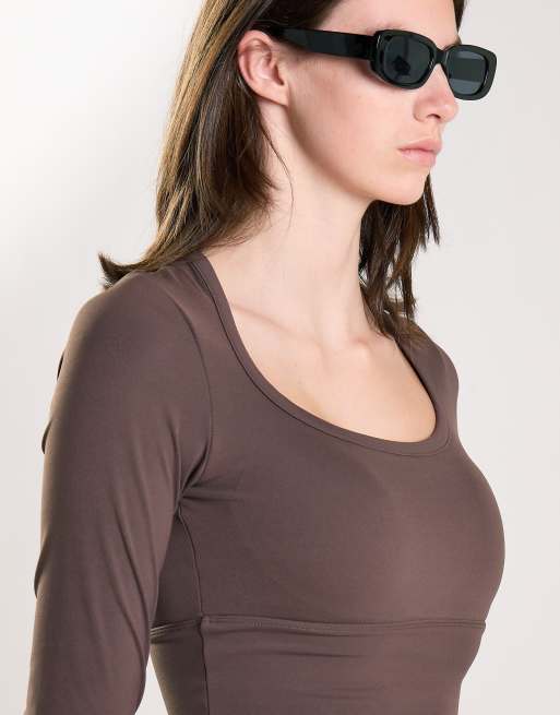 Agon Square neck long sleeve crop top in brown, 4 of 4