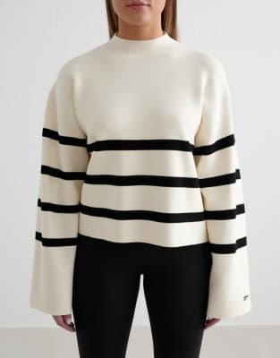 Aim'n - Almond White - Langärmliger Strickpullover in Mandelweiß
