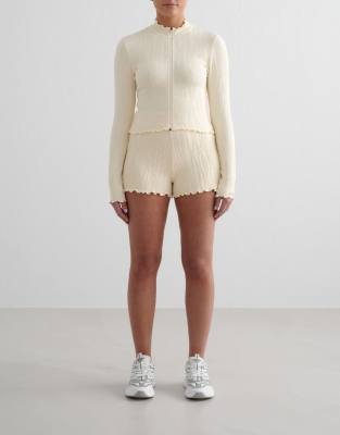 Aim'n - Almond White Tulip - Shorts in Mandelweiß