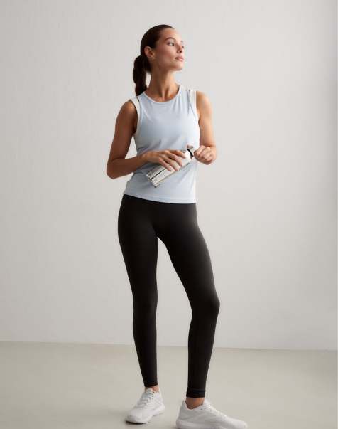 Aim'n Aura soft basic singlet in aura