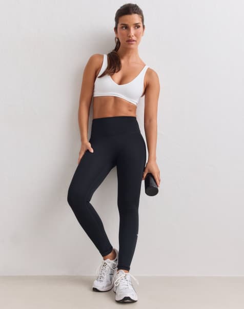 Aim'n Black pace Tights in Schwarz - view 1