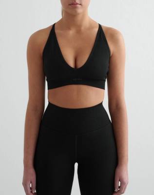 Aim’n Black shape seamless cross back bra in black